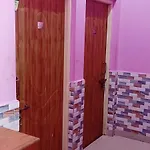 Hotel Travellers Apartments
